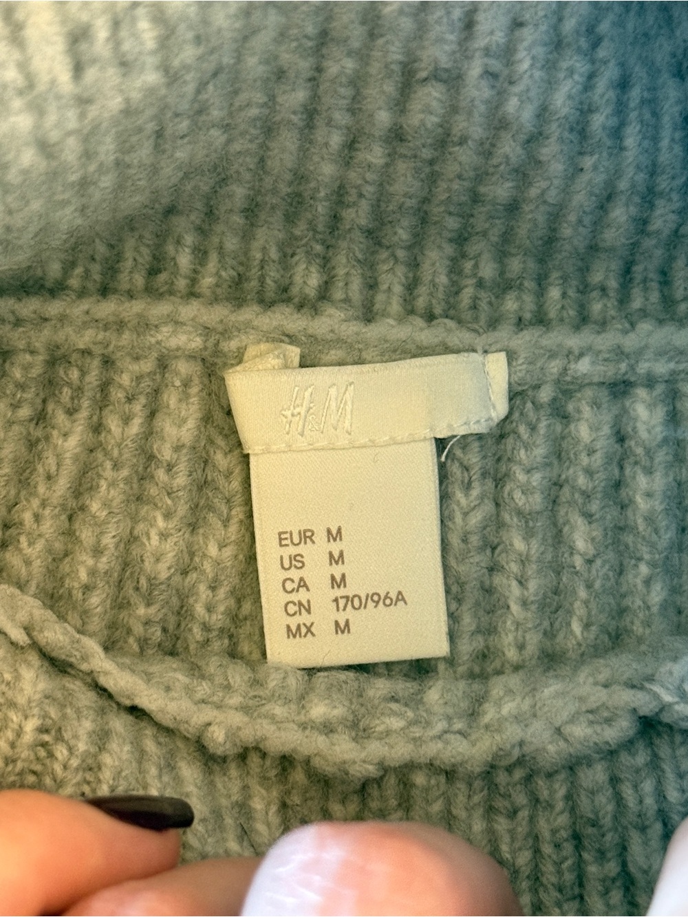H&M Batwing Rib-Knit Turtleneck Sweater - Picture 3 of 3